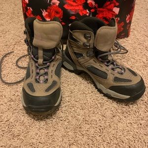 Vasque hiking boots